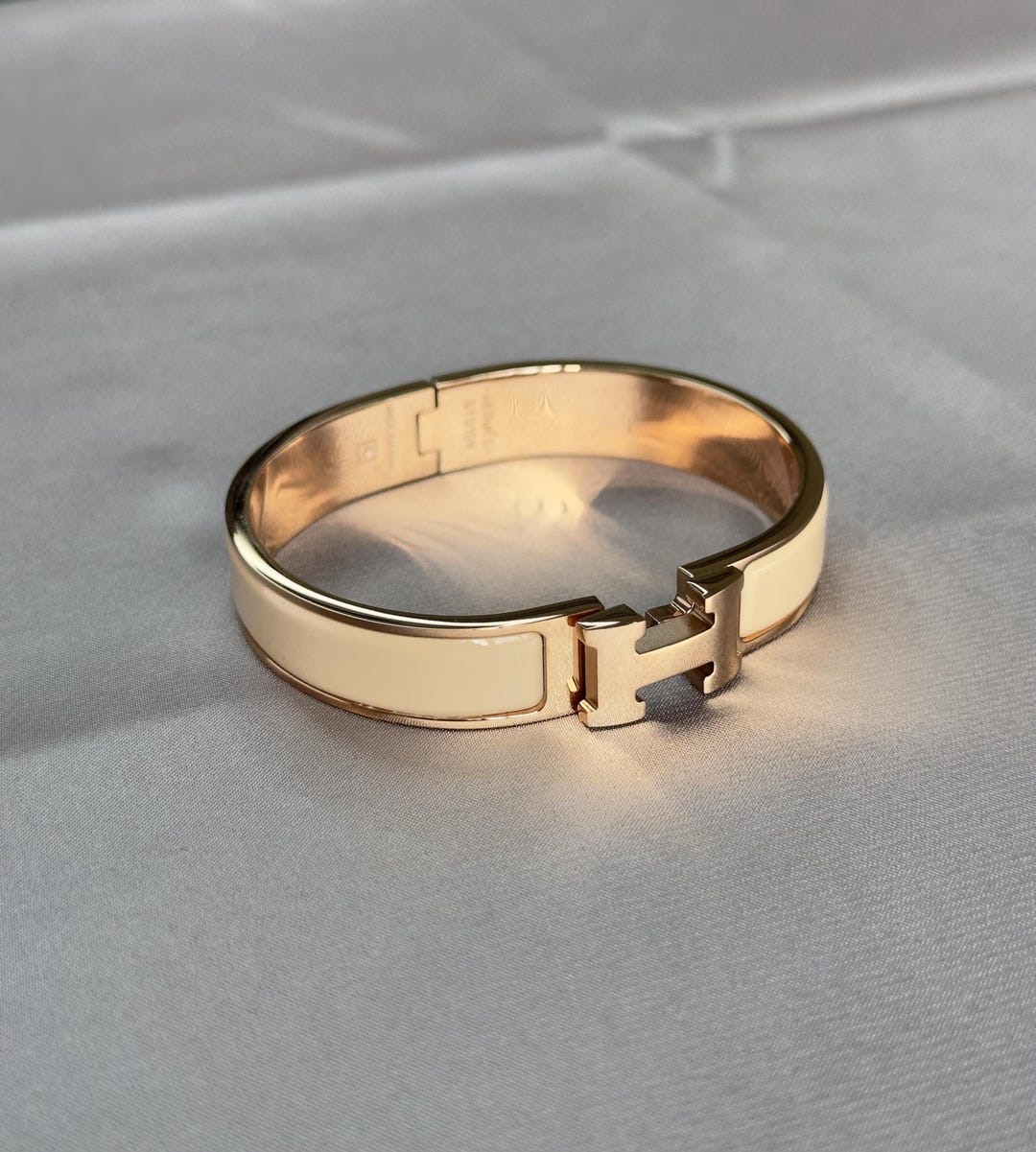 Hermès Clic Clac H Bracelet (Enamel Silver-Tone) product image